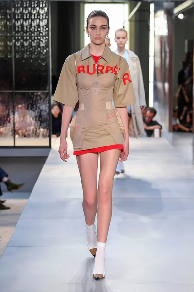 Look 84